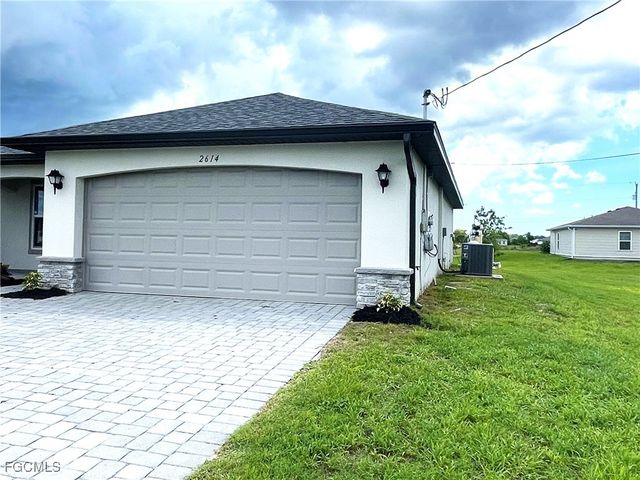 2614 NE 6th PL, Cape Coral, FL 33909