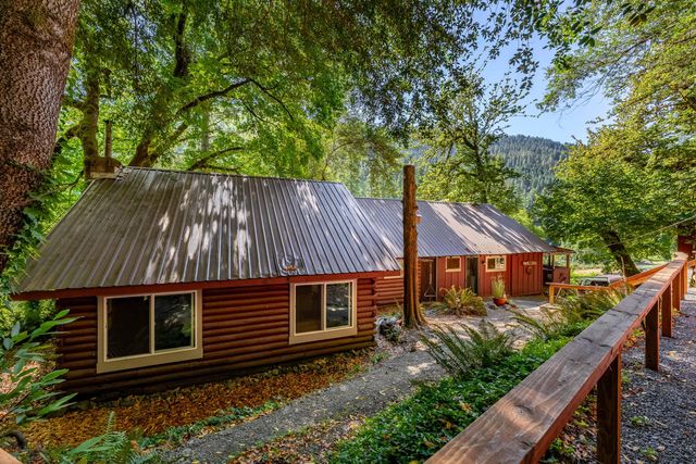 7800 Rogue River, Agness, OR 97406