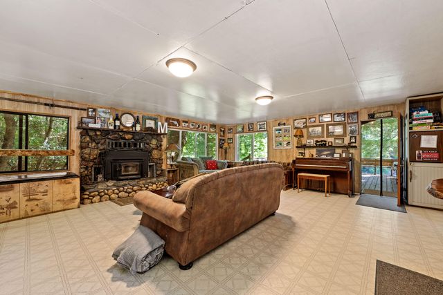 7800 Rogue River, Agness, OR 97406