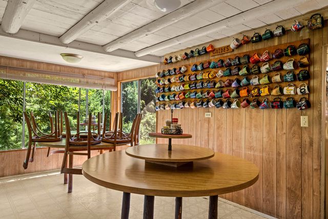 7800 Rogue River, Agness, OR 97406