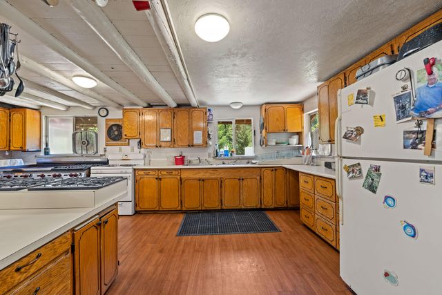 7800 Rogue River, Agness, OR 97406