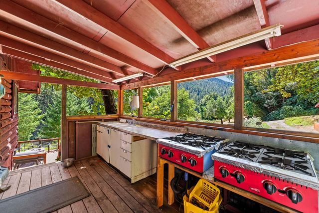 7800 Rogue River, Agness, OR 97406