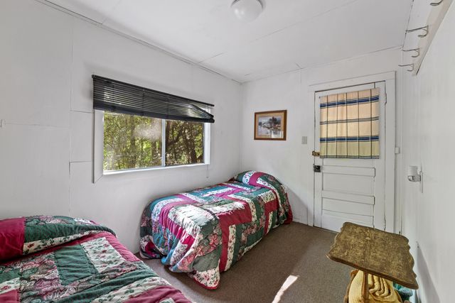 7800 Rogue River, Agness, OR 97406