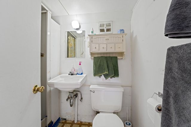 7800 Rogue River, Agness, OR 97406