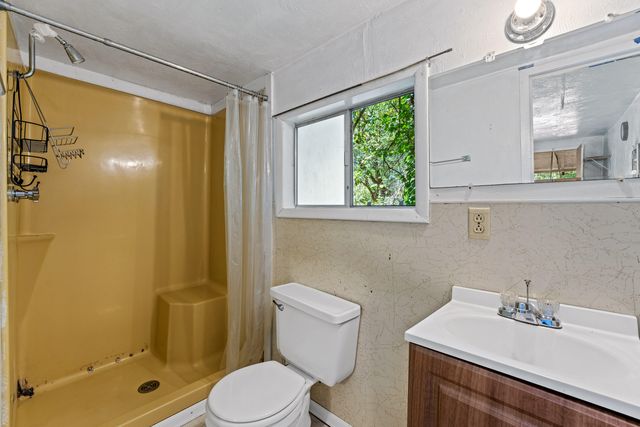 7800 Rogue River, Agness, OR 97406