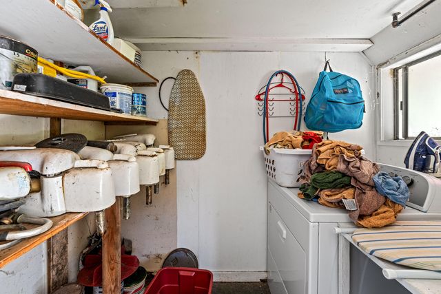 7800 Rogue River, Agness, OR 97406