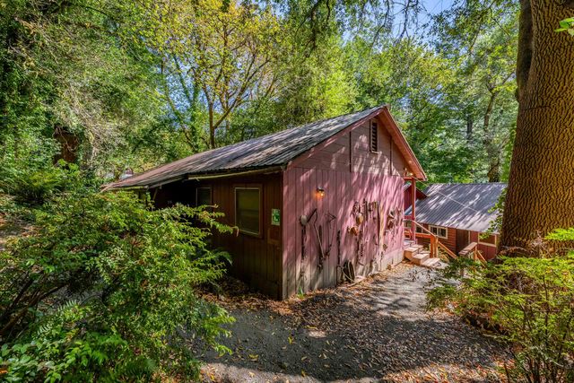 7800 Rogue River, Agness, OR 97406