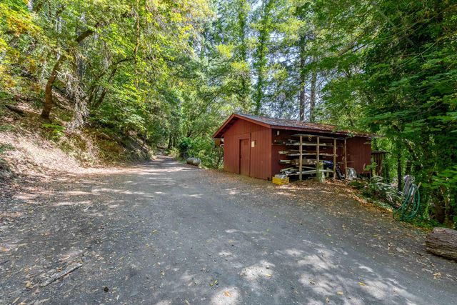 7800 Rogue River, Agness, OR 97406