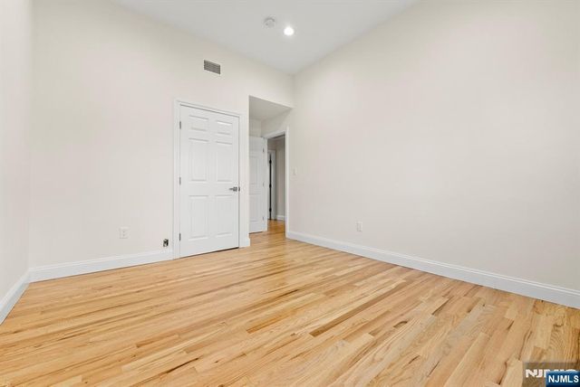 3013 High Street, Fair Lawn, NJ 07410
