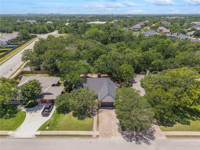 5505 Somerford Lane, Bryan, TX 77802