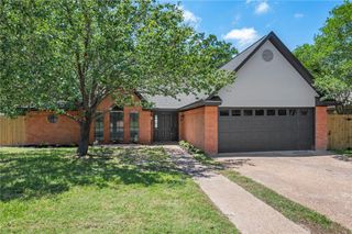 5505 Somerford Lane, Bryan, TX 77802