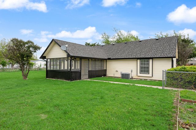5300 County Road 437, Princeton, TX 75407