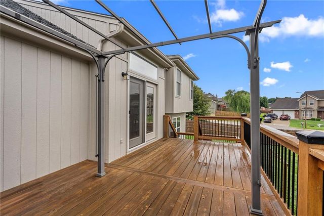 1801 Gunner Avenue, Greenwood, MO 64034