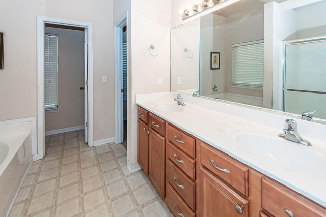8340 Berringer, North Charleston, SC 29418