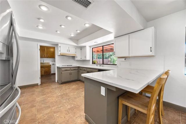 7611 De Colores Court, Bakersfield, CA 93309