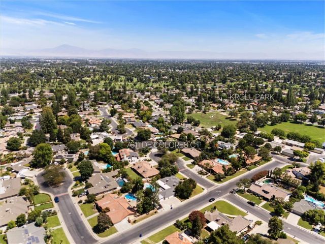 7611 De Colores Court, Bakersfield, CA 93309
