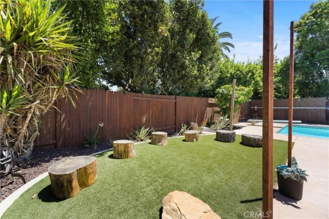 7611 De Colores Court, Bakersfield, CA 93309