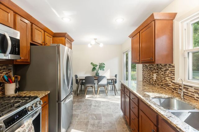 1310 Welcome Avenue N, Golden Valley, MN 55422