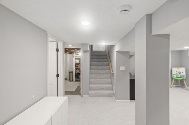 1310 Welcome Avenue N, Golden Valley, MN 55422