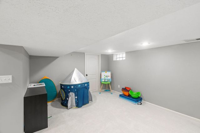 1310 Welcome Avenue N, Golden Valley, MN 55422