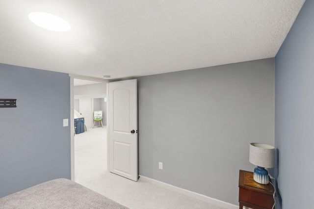 1310 Welcome Avenue N, Golden Valley, MN 55422
