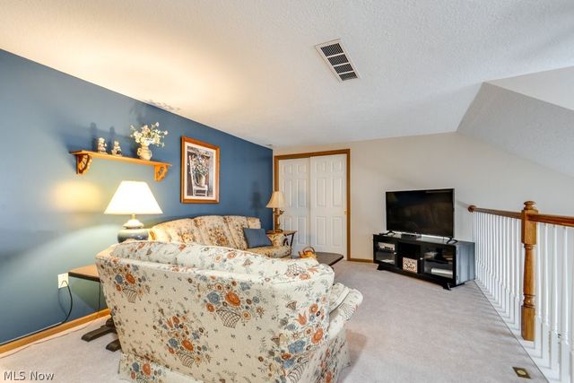 1055 Scottwood Place NE, Massillon, OH 44646
