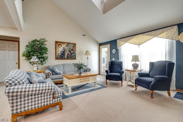 1055 Scottwood Place NE, Massillon, OH 44646