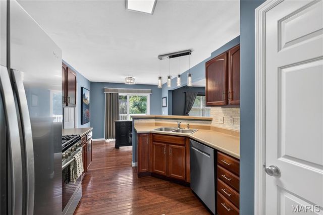 5547 Bellemeade Trail Court, St Louis, MO 63129
