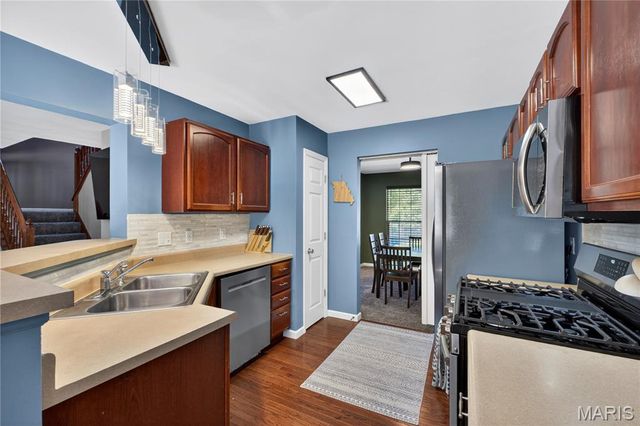 5547 Bellemeade Trail Court, St Louis, MO 63129