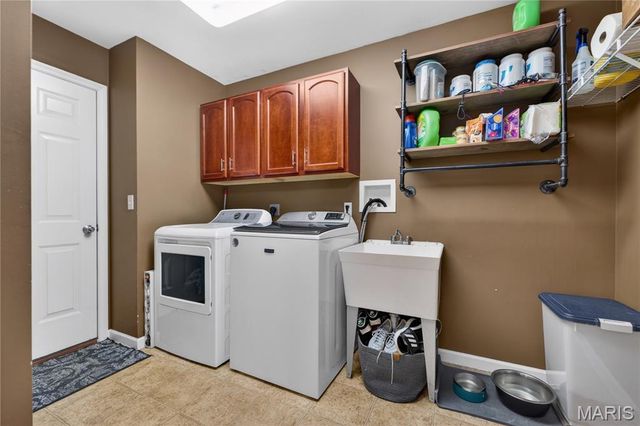 5547 Bellemeade Trail Court, St Louis, MO 63129