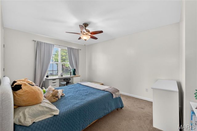 5547 Bellemeade Trail Court, St Louis, MO 63129