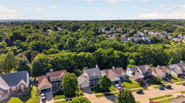5547 Bellemeade Trail Court, St Louis, MO 63129