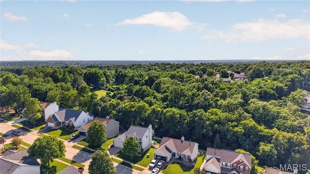 5547 Bellemeade Trail Court, St Louis, MO 63129