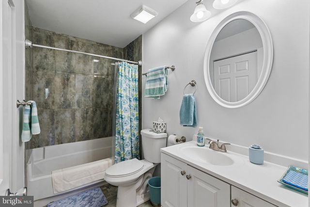 137 TAVISTOCK, Cherry Hill, NJ 08034