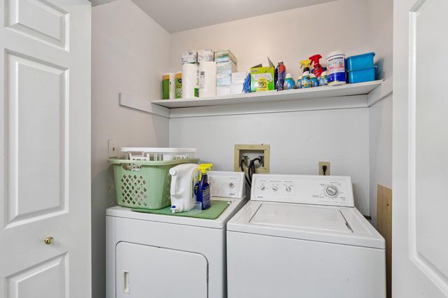 137 TAVISTOCK, Cherry Hill, NJ 08034