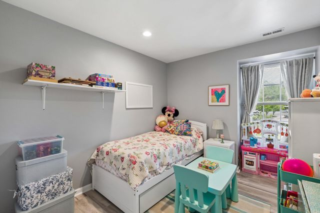 137 TAVISTOCK, Cherry Hill, NJ 08034