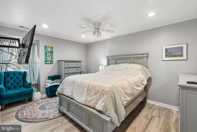 137 TAVISTOCK, Cherry Hill, NJ 08034