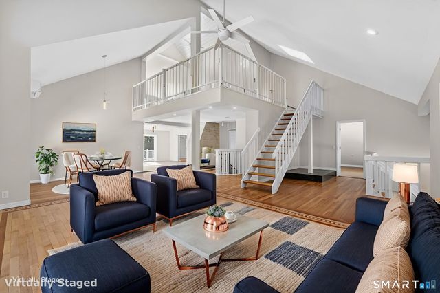 44 Chamberlain Hill Road, Middletown, CT 06457