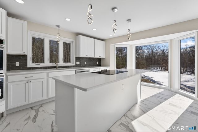 44 Chamberlain Hill Road, Middletown, CT 06457