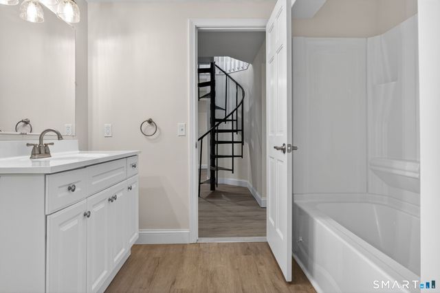 44 Chamberlain Hill Road, Middletown, CT 06457