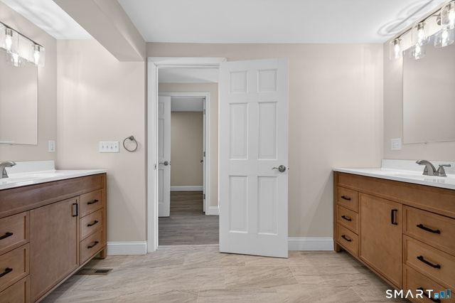 44 Chamberlain Hill Road, Middletown, CT 06457