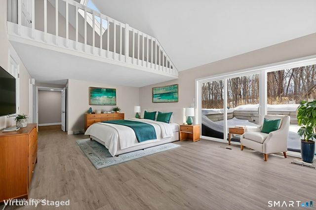 44 Chamberlain Hill Road, Middletown, CT 06457