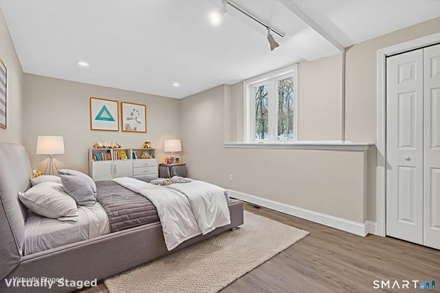 44 Chamberlain Hill Road, Middletown, CT 06457