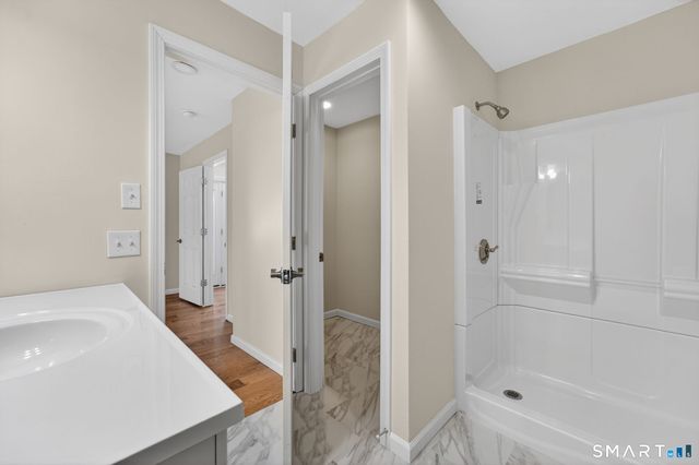 44 Chamberlain Hill Road, Middletown, CT 06457