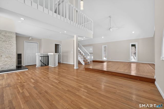 44 Chamberlain Hill Road, Middletown, CT 06457