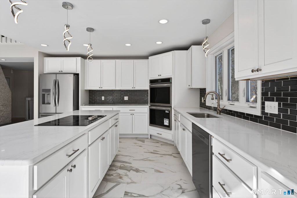 44 Chamberlain Hill Road, Middletown, CT 06457