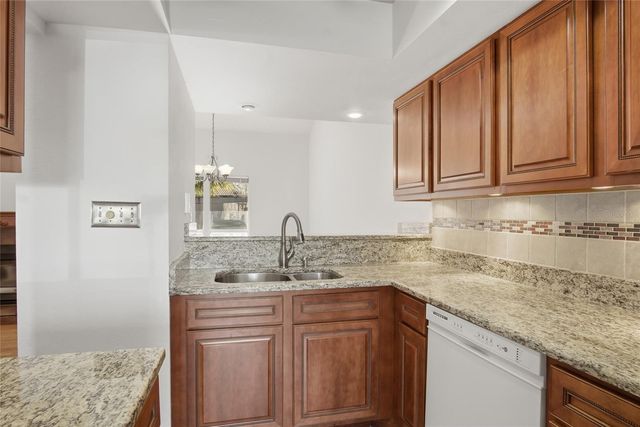 200 W SABAL PALM PLACE 200, Longwood, FL 32779