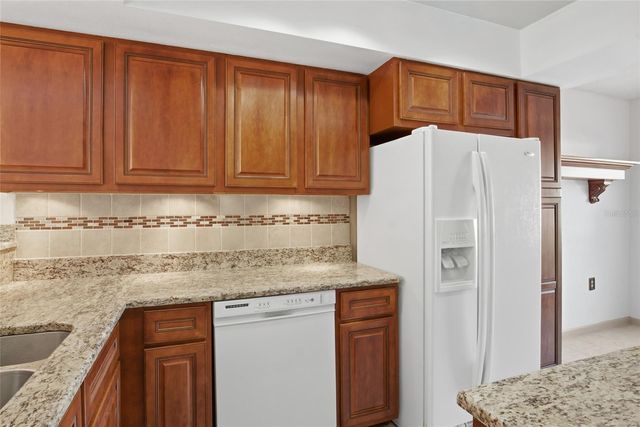 200 W SABAL PALM PLACE 200, Longwood, FL 32779