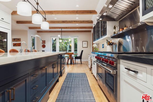 2600 Mandeville Canyon Road, Los Angeles, CA 90049