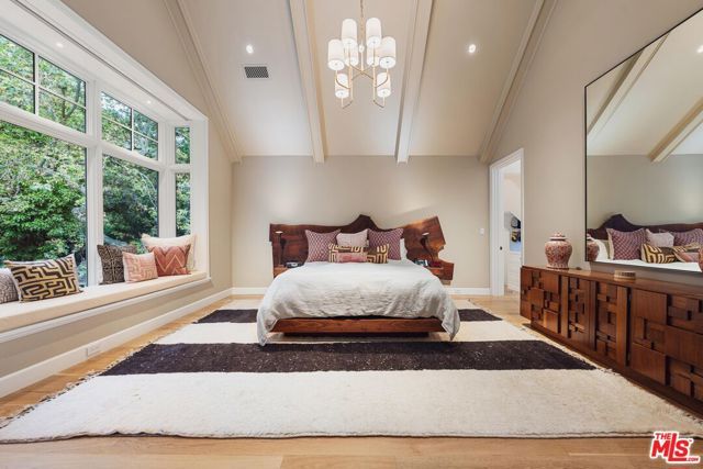 2600 Mandeville Canyon Road, Los Angeles, CA 90049